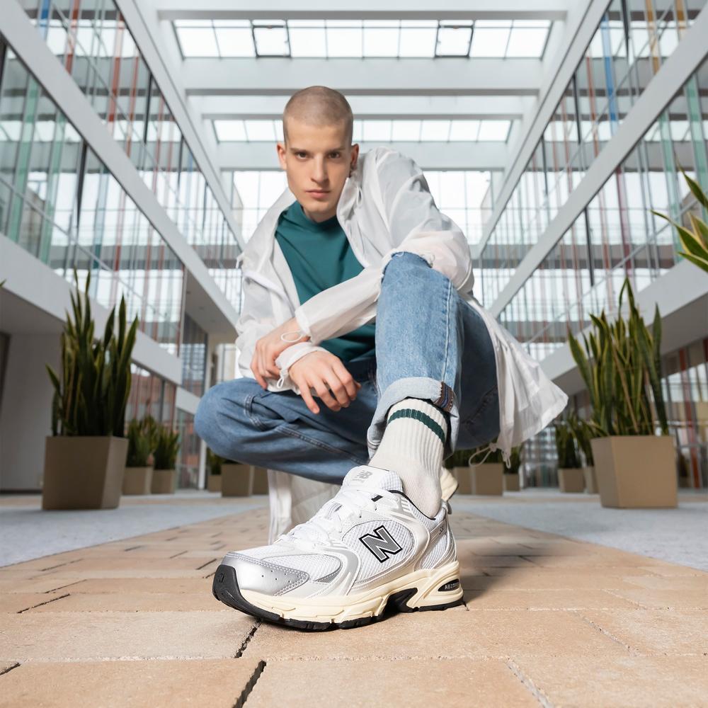 Buty unisex New Balance MR530TA – białe