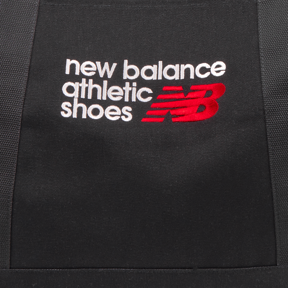 Torba sportowa New Balance LAB51501BK – czarna