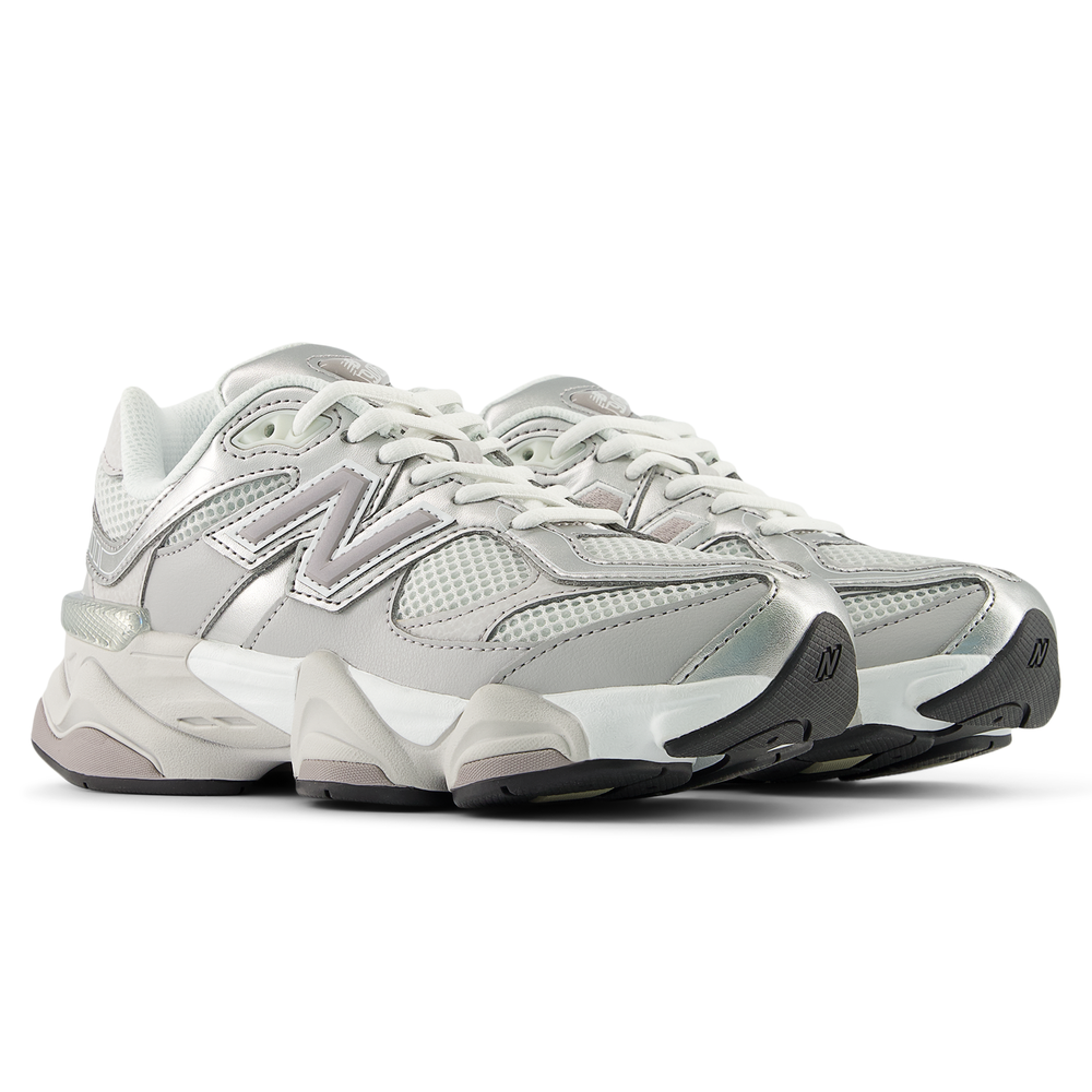 Buty dziecięce New Balance G90602LB – szare