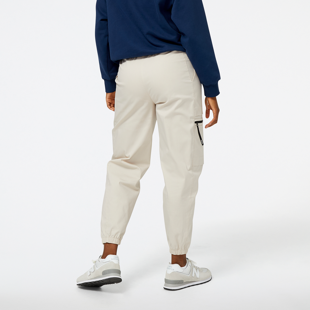 Spodnie damskie New Balance WP31506TWF – beżowe