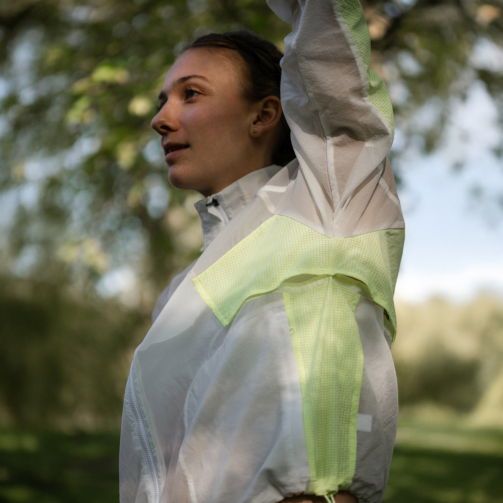 Kurtka damska New Balance WJ61J326AFG – biała