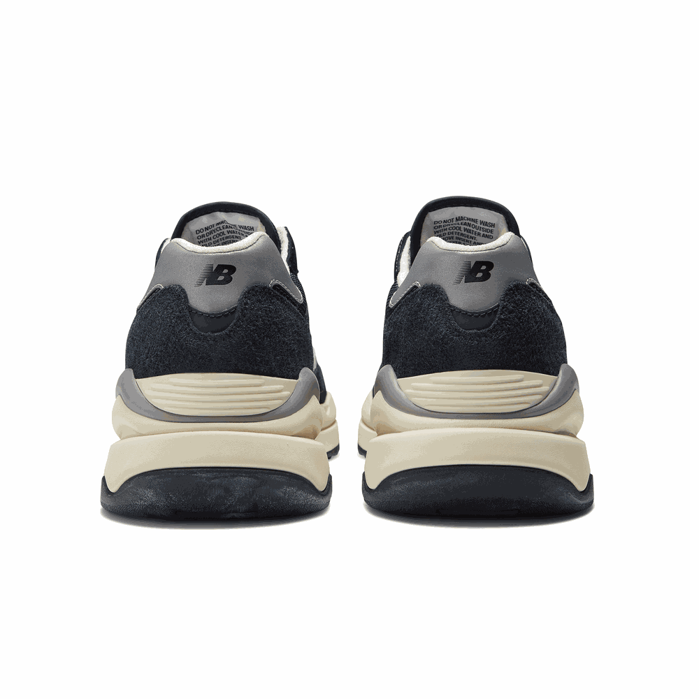 Buty New Balance M5740VLB – granatowe