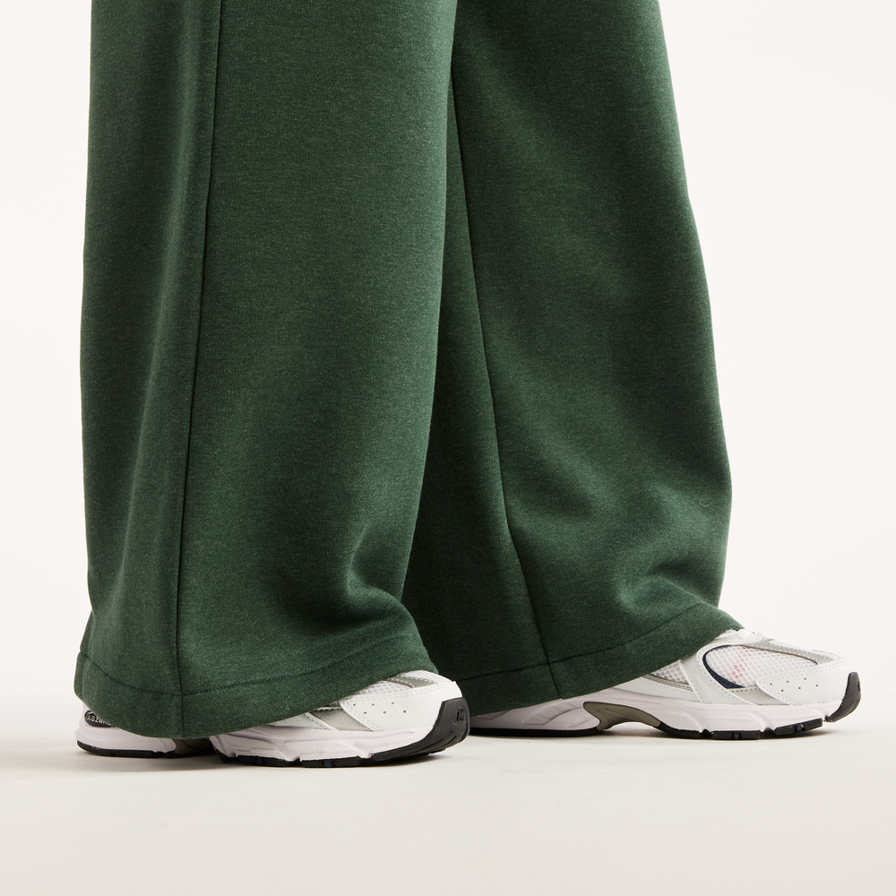 Spodnie damskie New Balance Trackside – zielone
