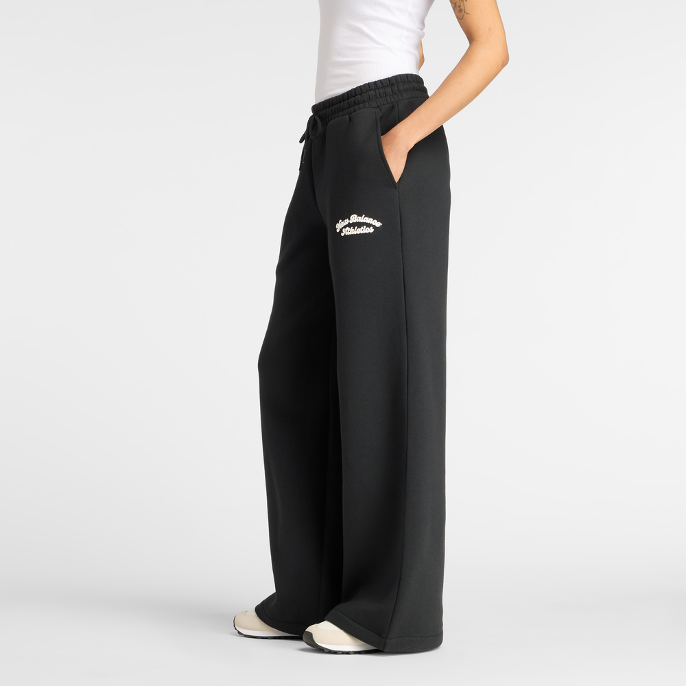 Spodnie damskie New Balance WP53902BK – czarne