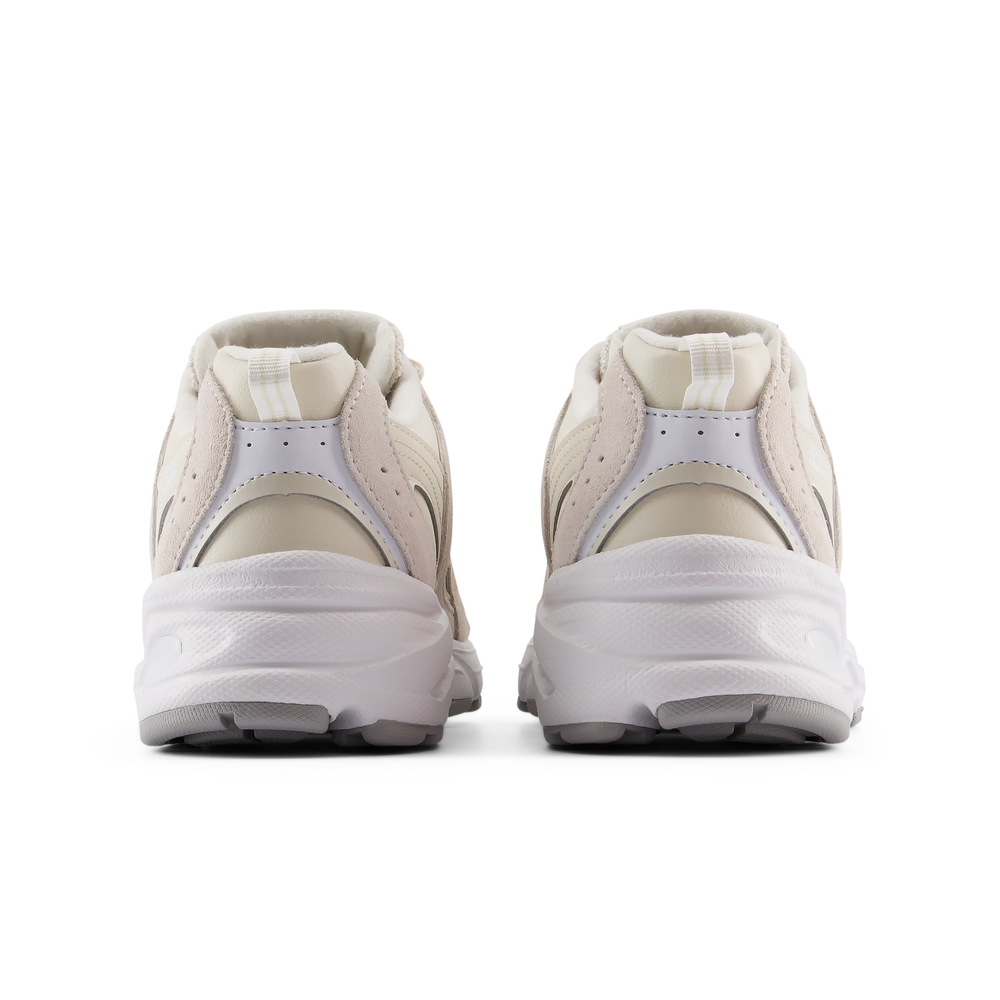Buty dziecięce New Balance G5304V7 – beżowe
