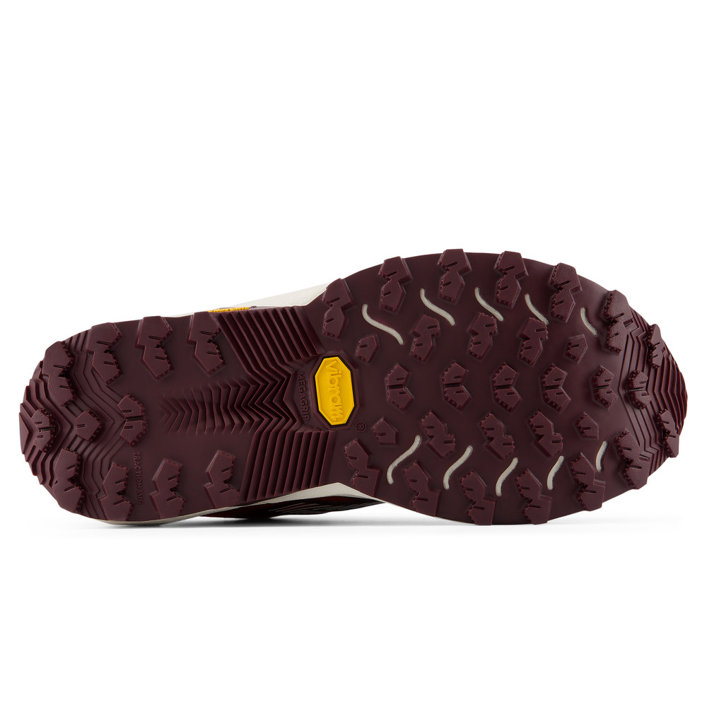 Buty damskie New Balance FuelCell Rebel Trail WRBT2MF – czerwone
