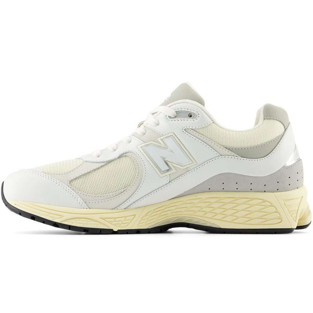 Buty unisex New Balance M2002RIA – białe