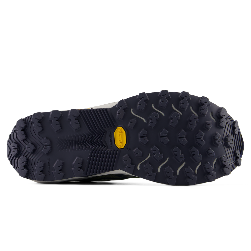 Buty męskie New Balance FuelCell Rebel Trail MRBT8CQ – zielone