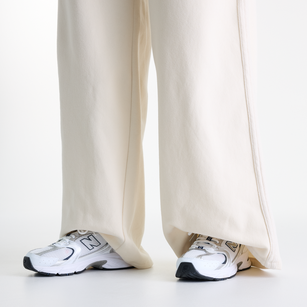 Spodnie damskie New Balance Brushed Coastal – beżowe