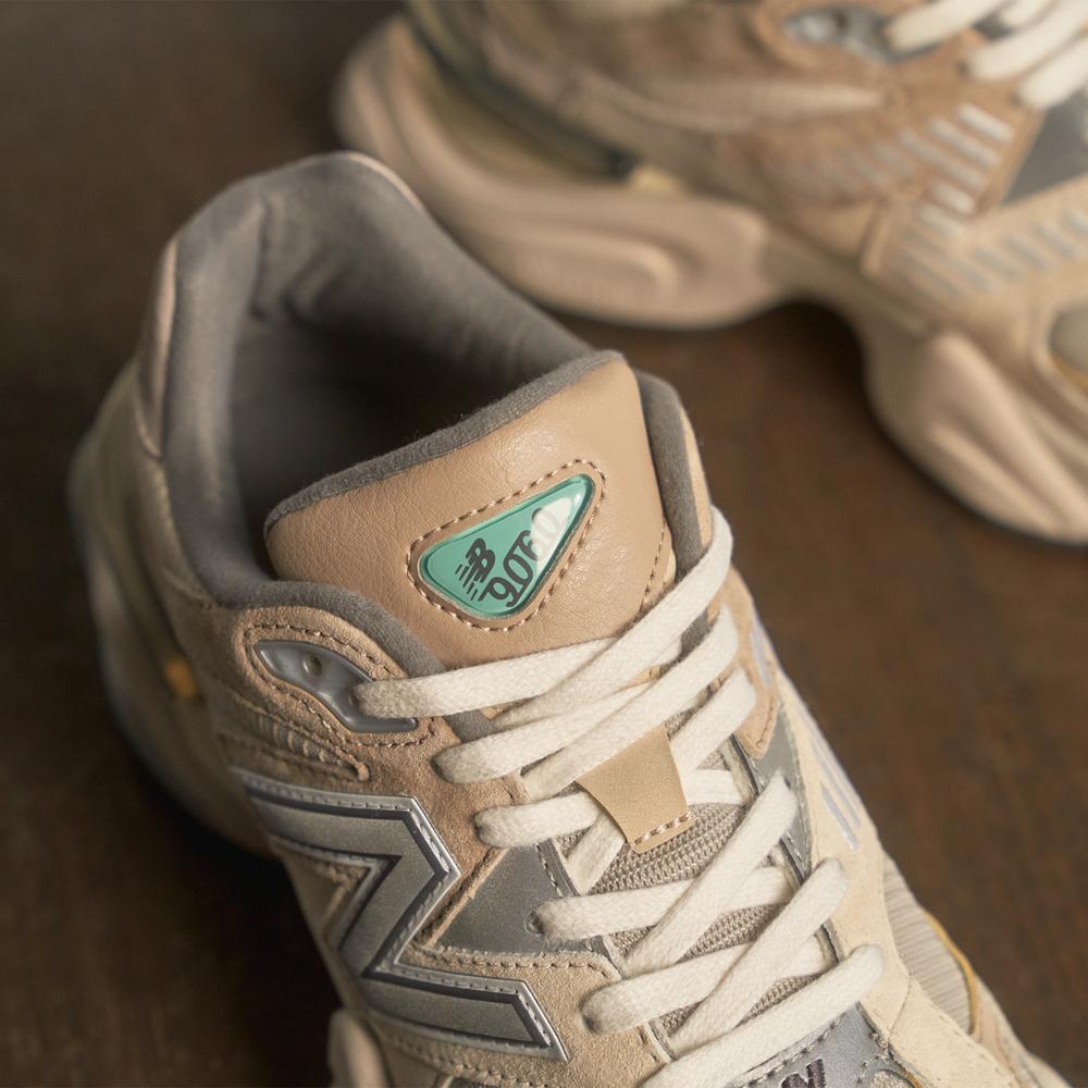 Buty New Balance U9060MAC – beżowe
