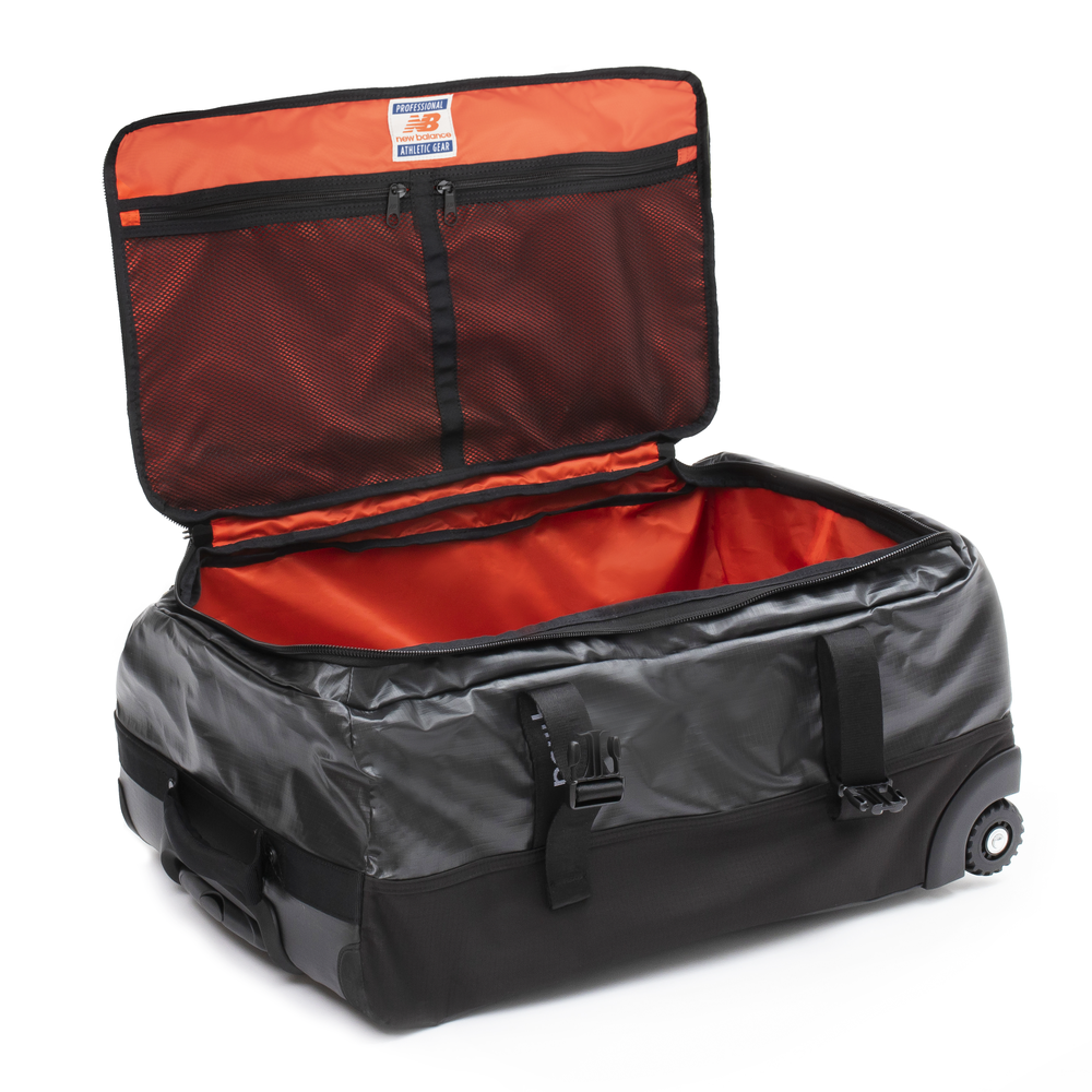 Walizka New Balance LAB13514BK – czarna