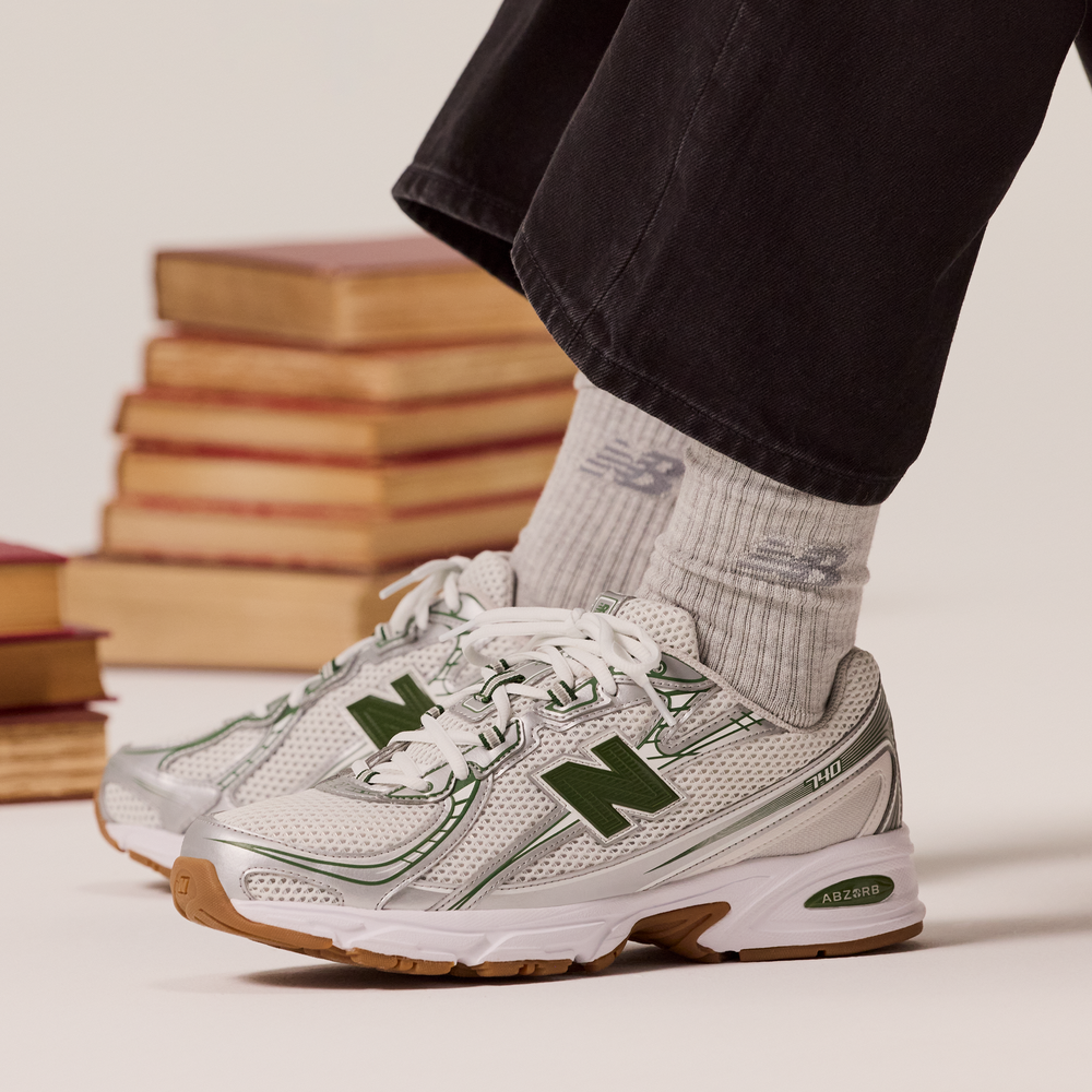 Buty unisex New Balance U740SF2 – srebrne