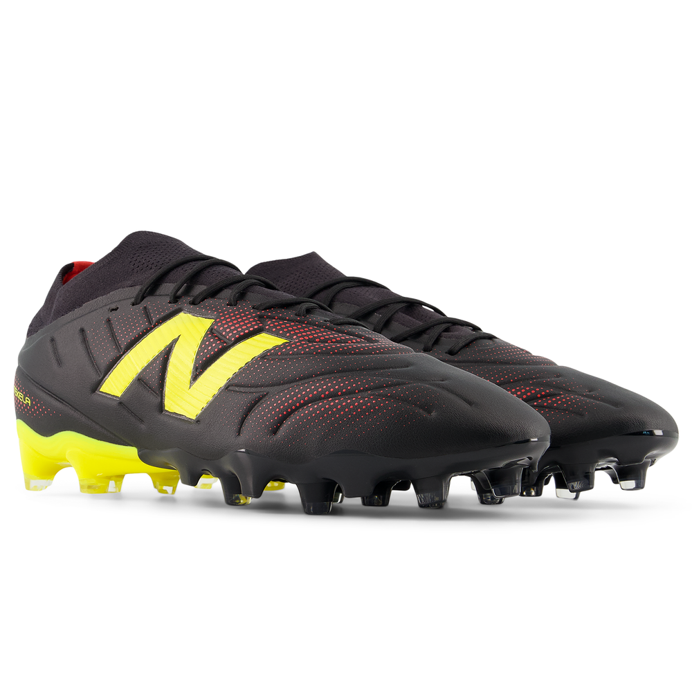 Korki męskie New Balance TEKELA TEAM FG V5 UT3FL43H - czarne