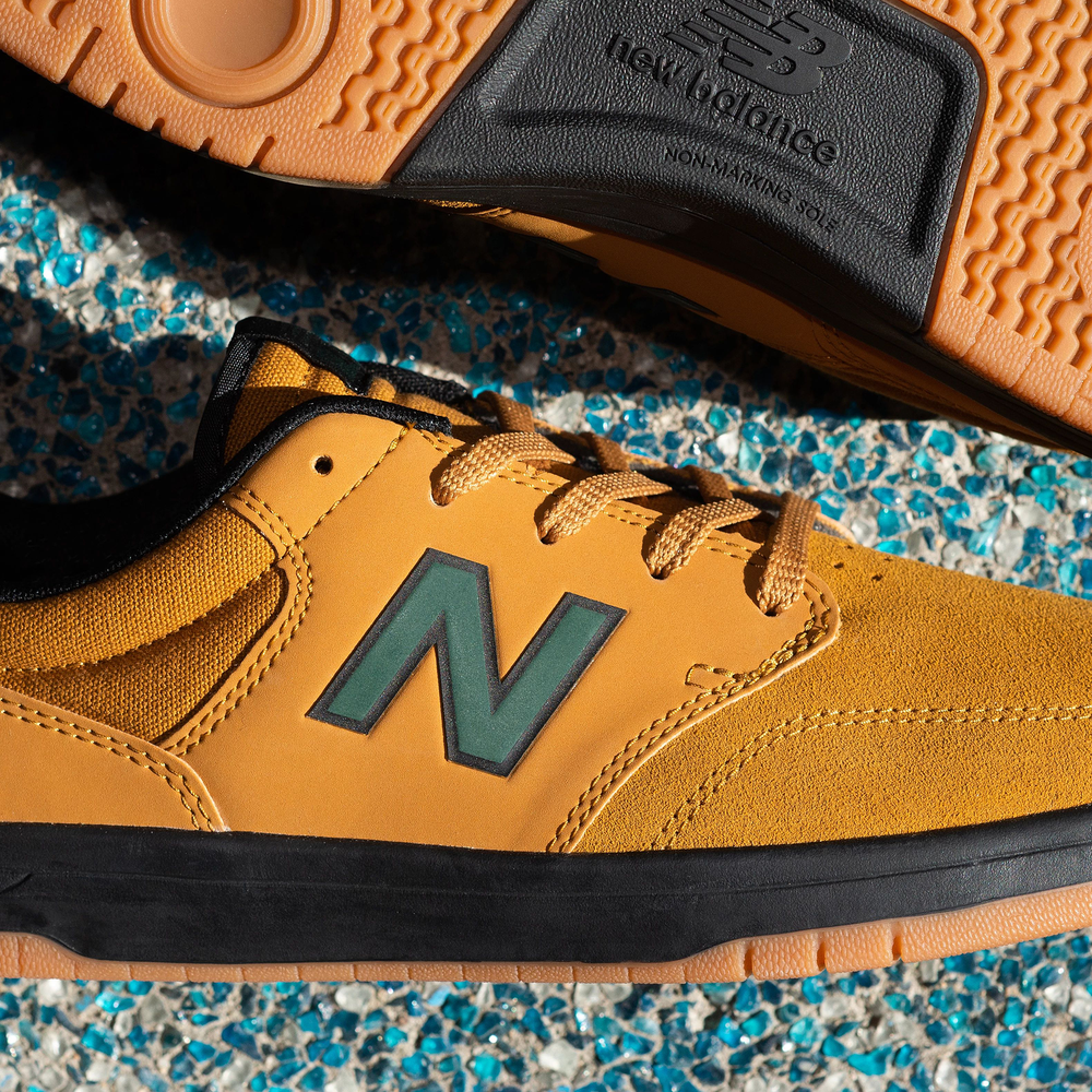 Buty męskie New Balance Numeric NM425ATG – brązowe