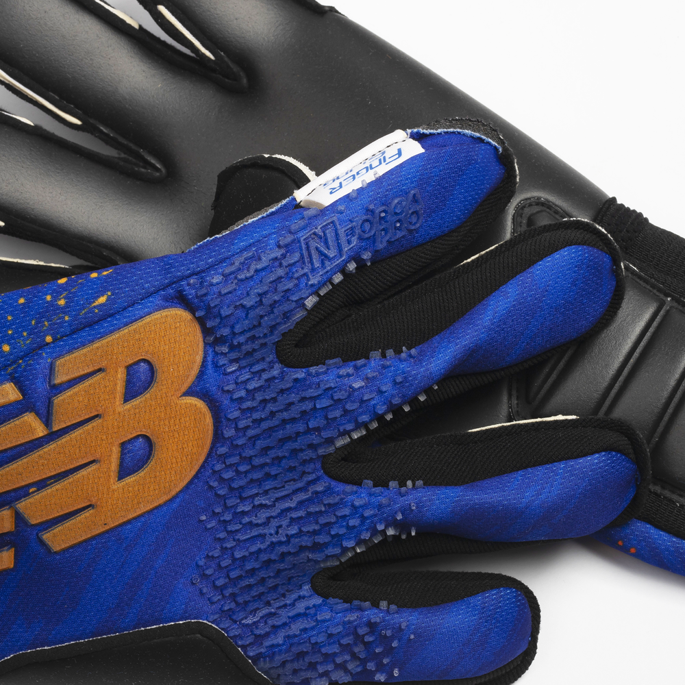 Rękawice bramkarskie New Balance GK13034MIBI – niebieskie