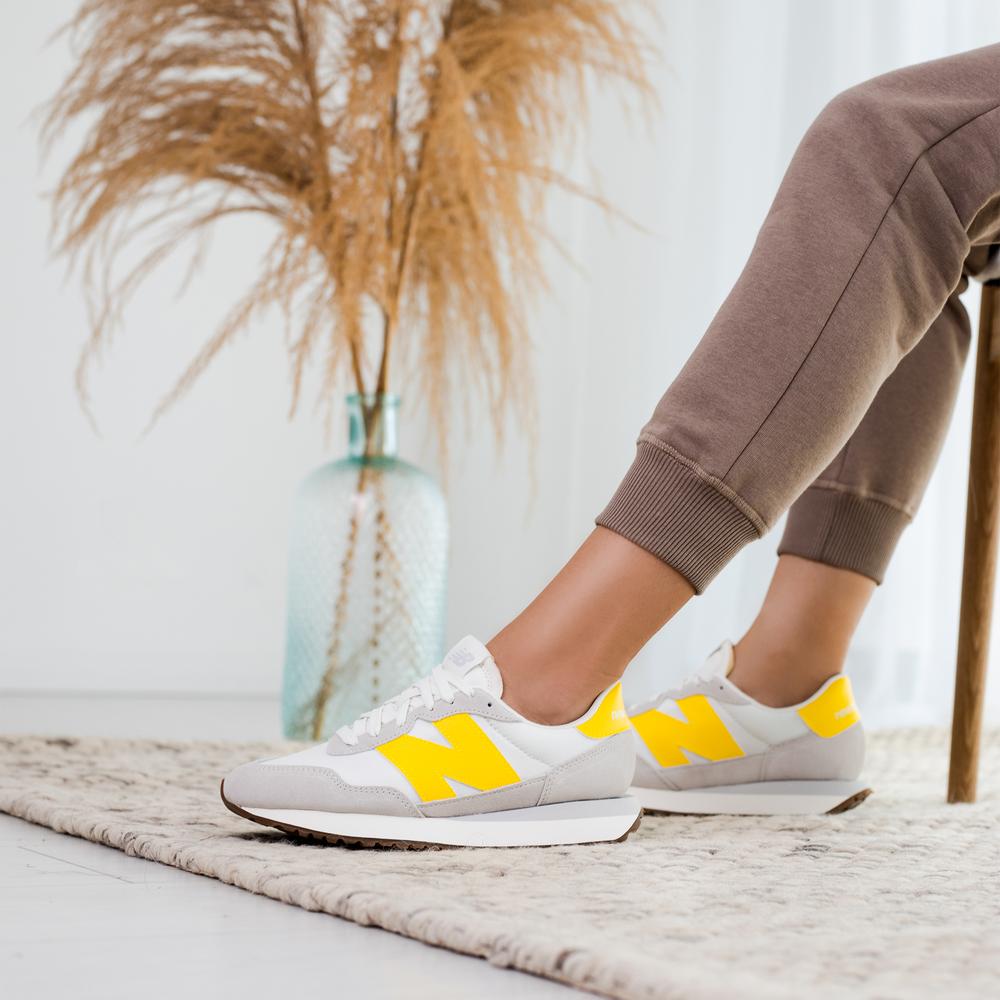 Buty damskie New Balance WS237QE – beżowe