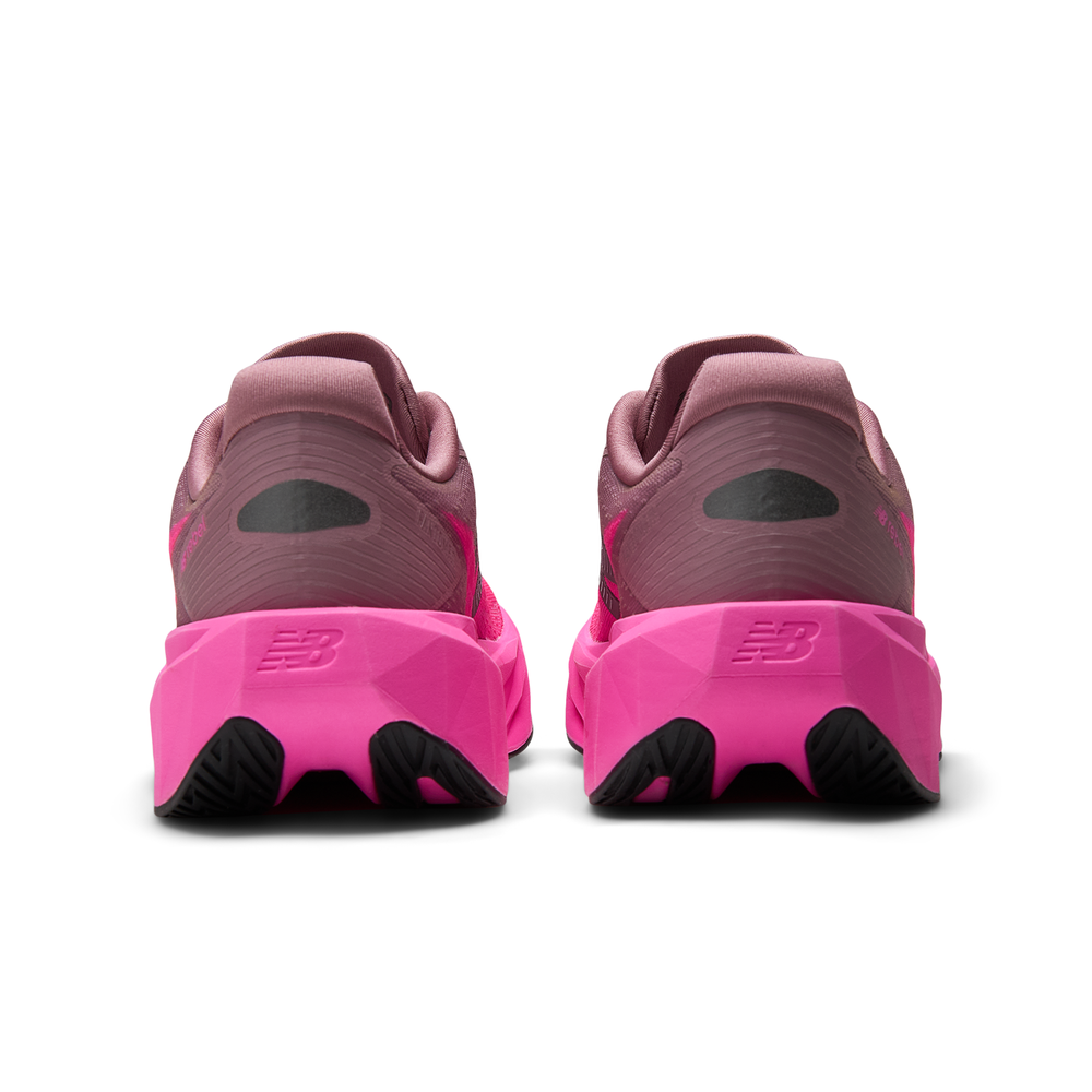 Buty damskie New Balance FuelCell Rebel v5 WFCX70N – różowe