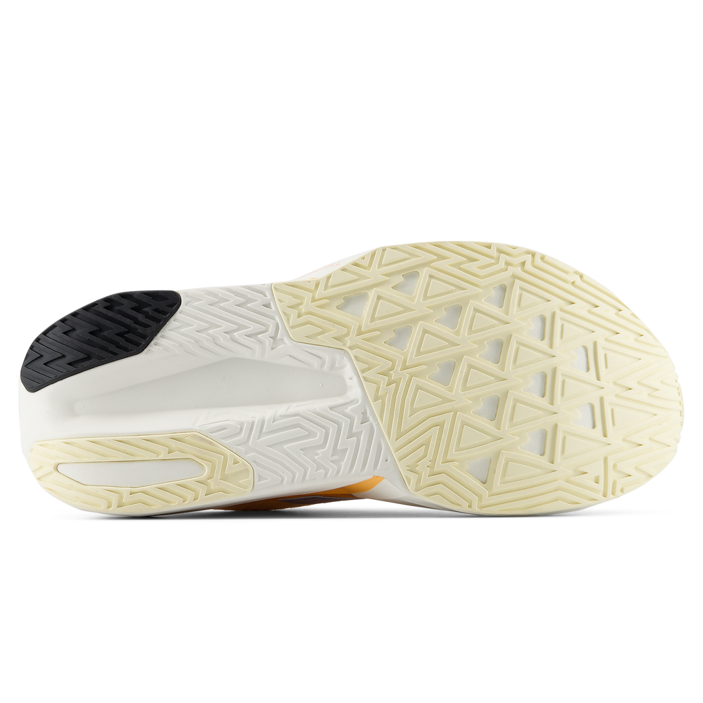Buty damskie New Balance FuelCell Rebel v5 WFCX8KC – pomarańczowe