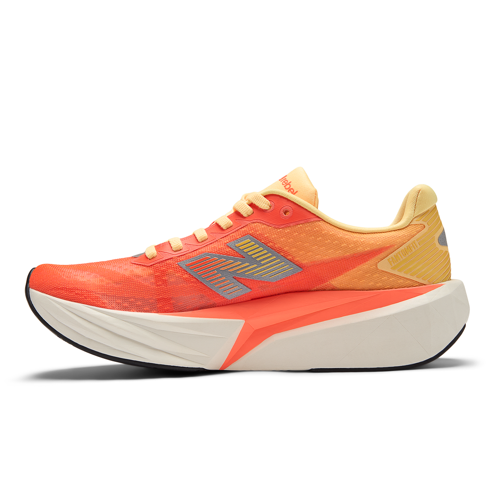 Buty damskie New Balance FuelCell Rebel v5 WFCX92I – pomarańczowe