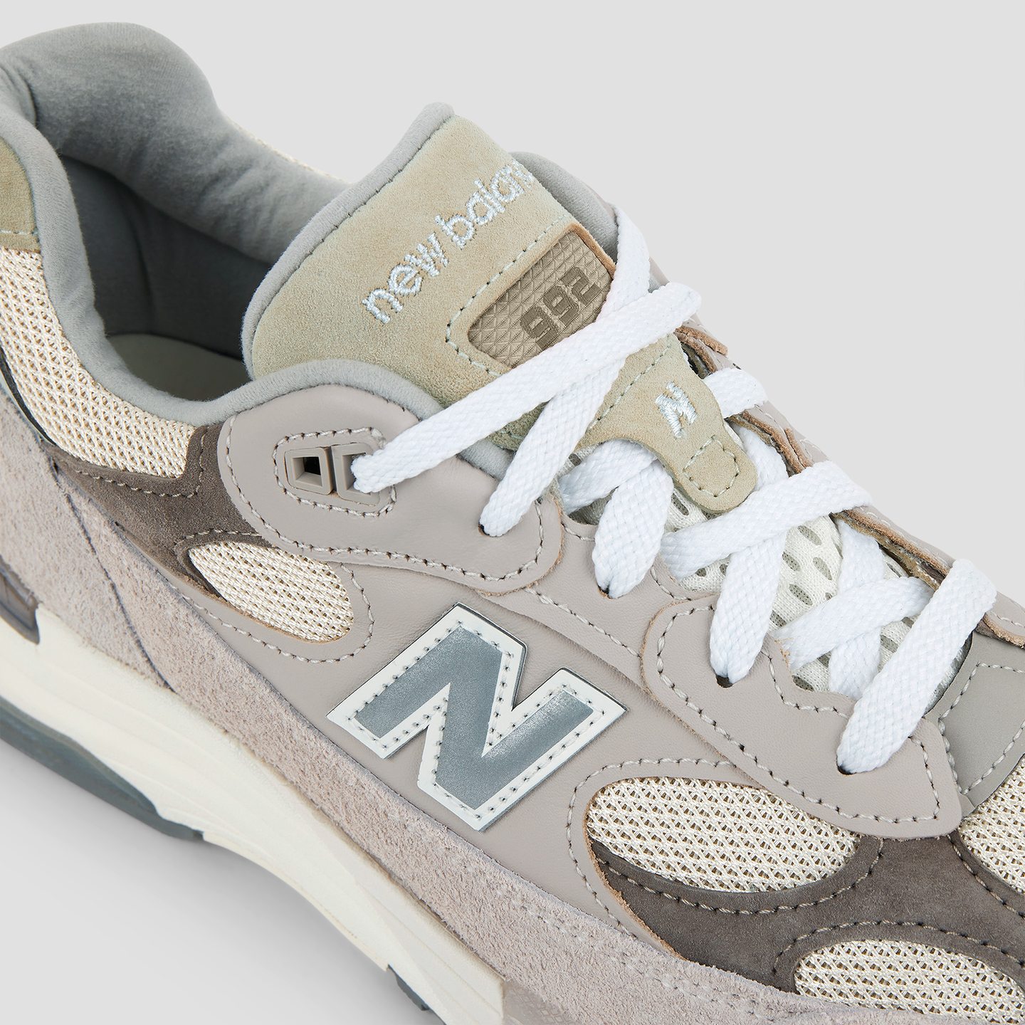 Buty unisex New Balance U992MM - beżowe