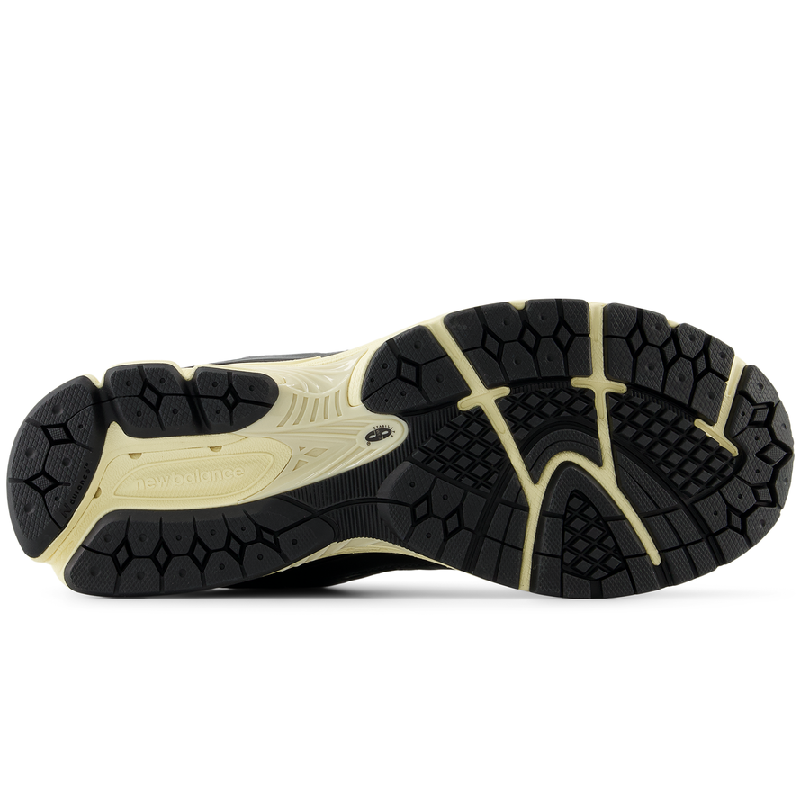 Buty unisex New Balance M2002RIB – czarne | newbalance.pl