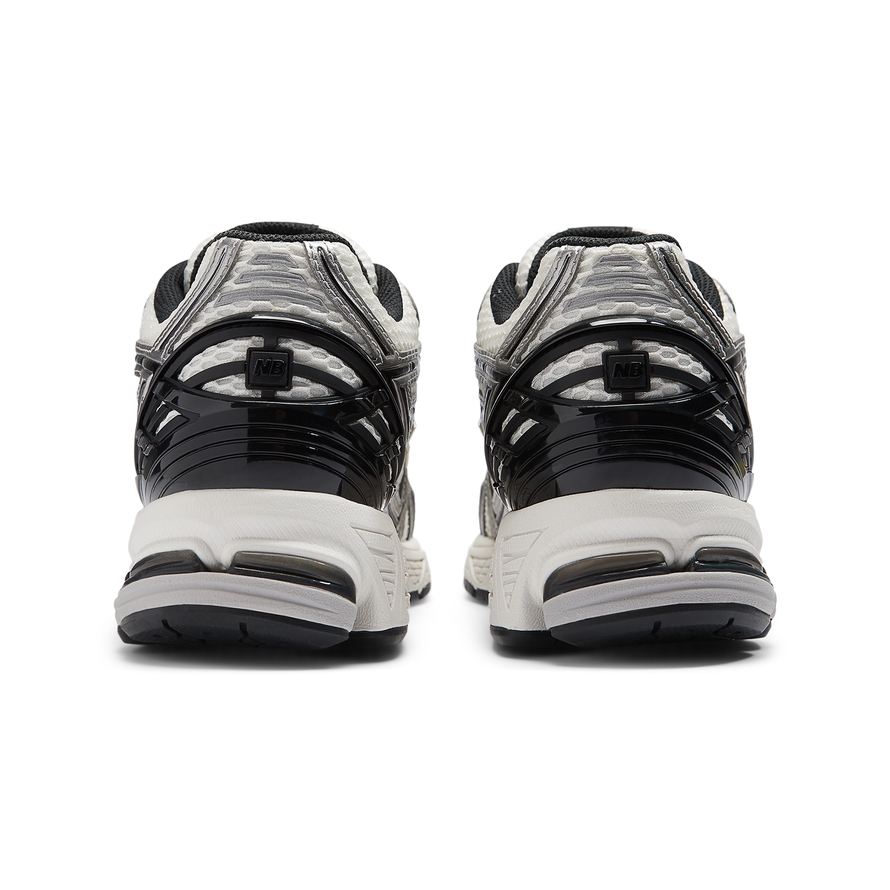 Buty unisex New Balance M1906RER – srebrne - newbalance.pl