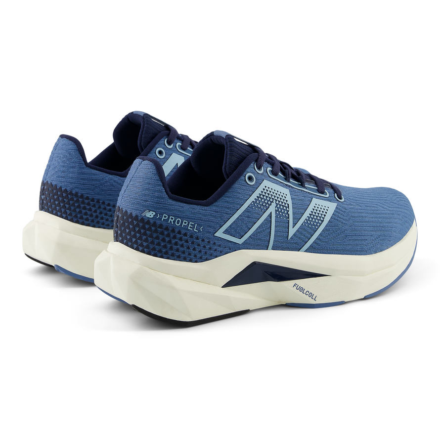 New Balance FuelCell Propel V5 24センチ Buty do biegania New Balance FuelCell Propel v5 - Top4Running.pl