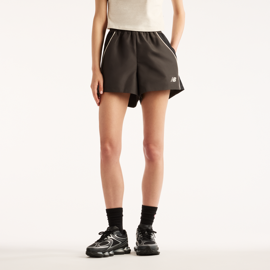 Spodenki damskie New Balance WB6260DMBLK – brązowe