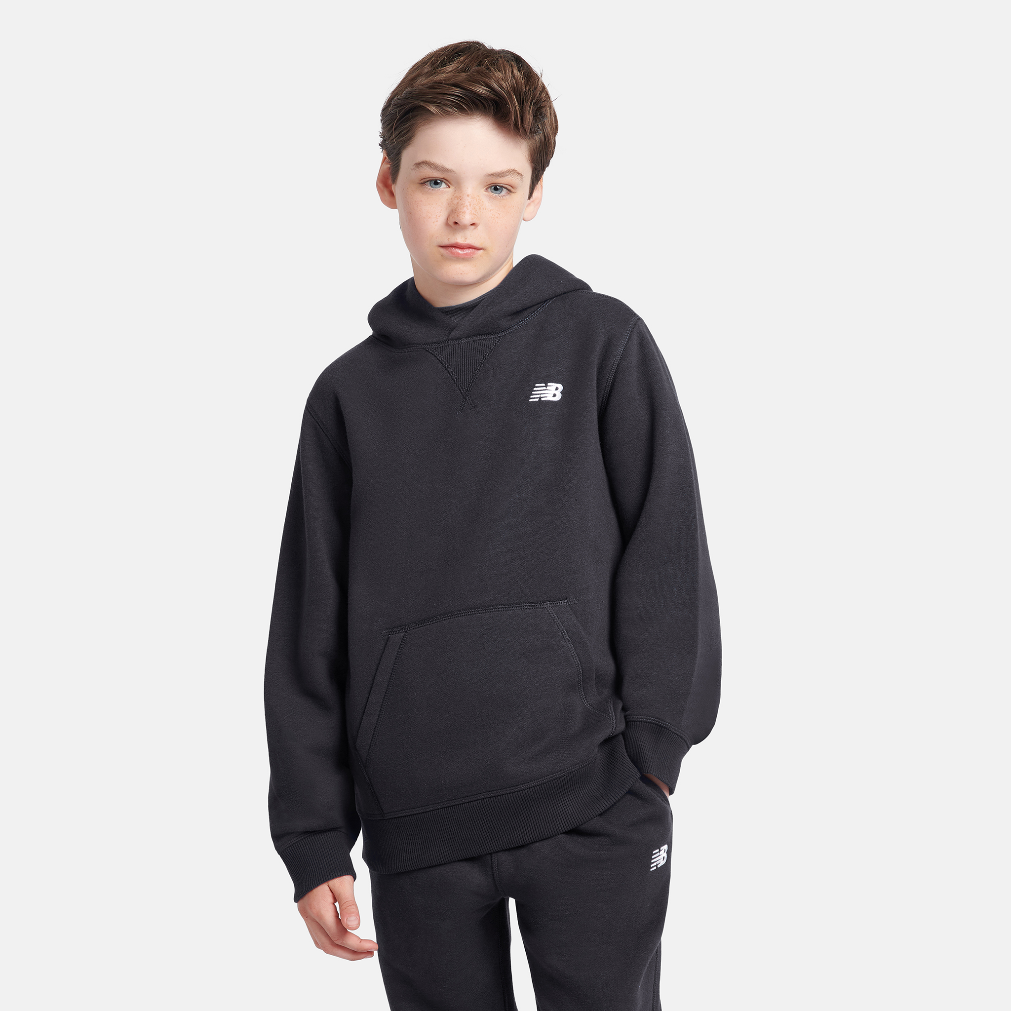 Bluza dziecięca New Balance LAKB0003BK – czarna